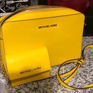 Michael Kors Side bag and wallet
